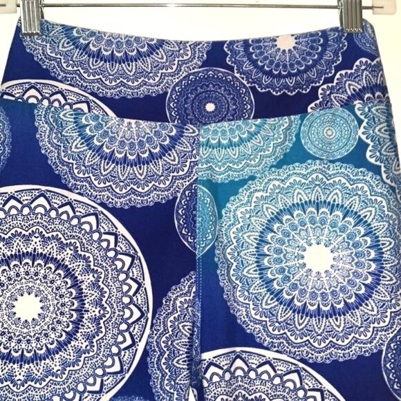 Lularoe One Size Blue Mandala Print Leggings Stretchy & Soft - Picture 5 of 9